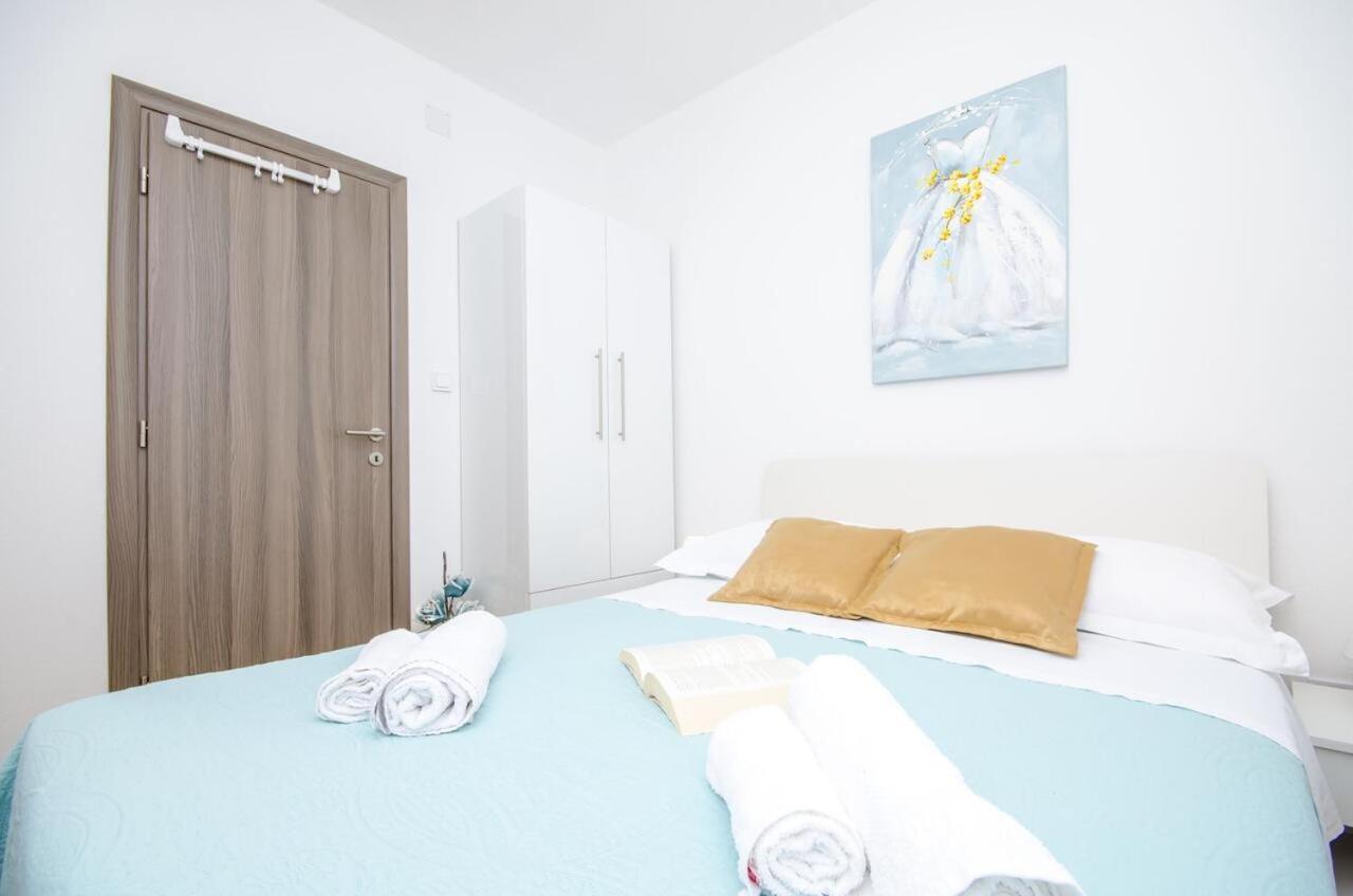 Apartments City View Трогир Екстериор снимка